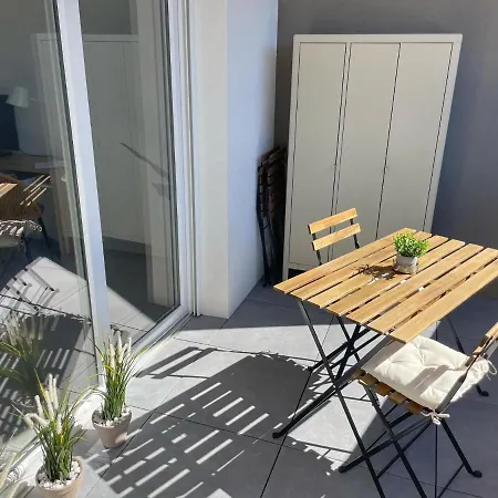 11 Au Tennis Cap D'agde 아파트